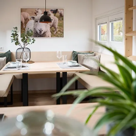 בית נופש Tiny Om